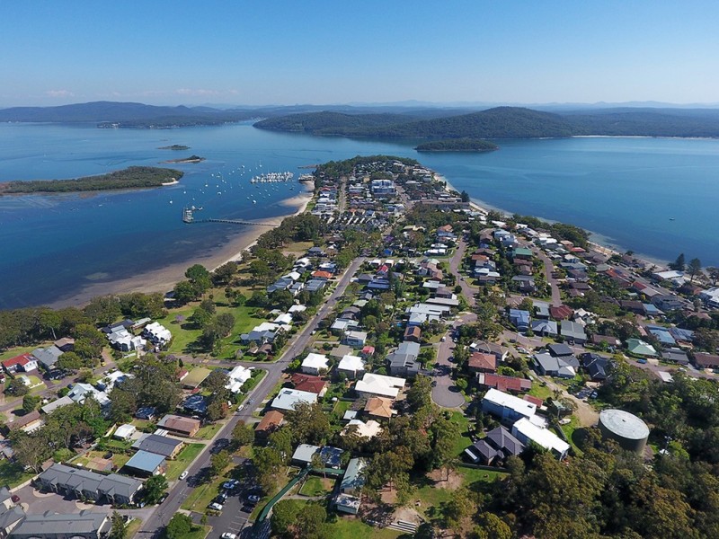 14 Lyndel Close, Soldiers Point NSW 2317