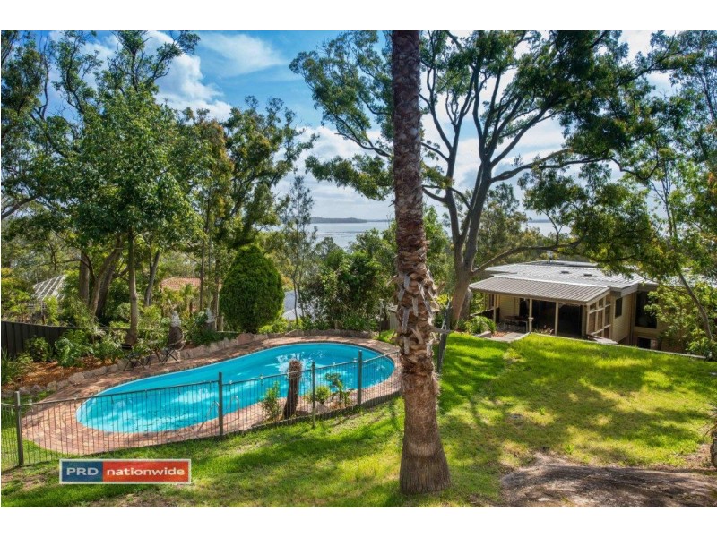 27 Upton Street, Soldiers Point NSW 2317