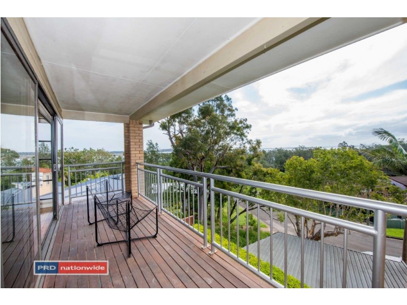 27 Upton Street, Soldiers Point NSW 2317