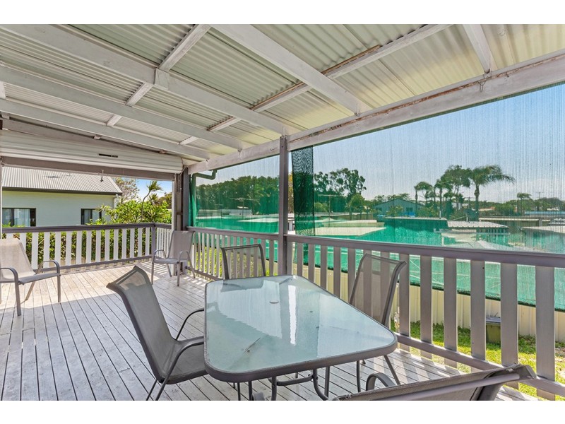 4 Robinson Street, Anna Bay NSW 2316