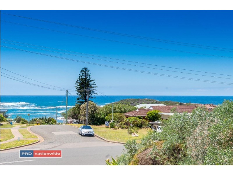 2 Windsong Way, Boat Harbour NSW 2316