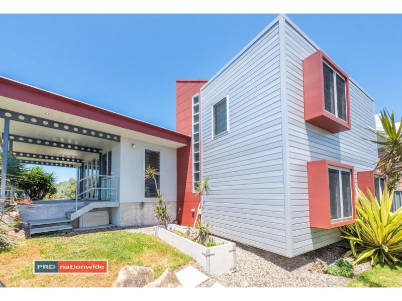 2 Windsong Way, Boat Harbour NSW 2316