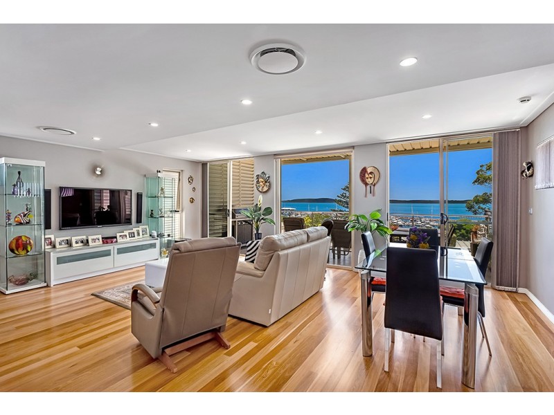 2/72 Magnus Street, Nelson Bay NSW 2315