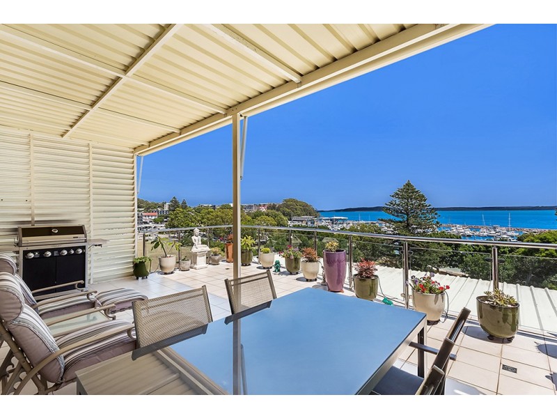 2/72 Magnus Street, Nelson Bay NSW 2315