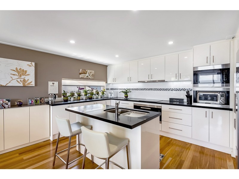 2/72 Magnus Street, Nelson Bay NSW 2315