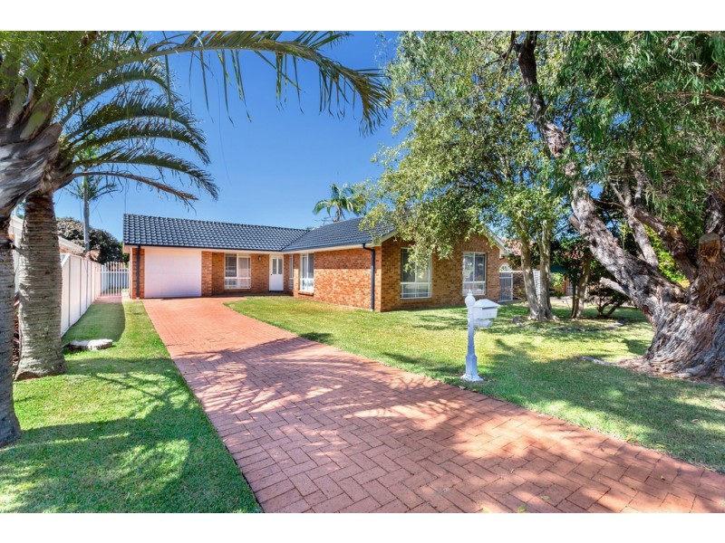 107 Rocky Point Road, Fingal Bay NSW 2315