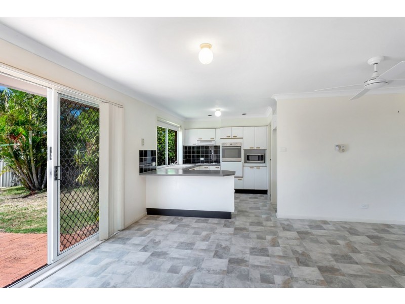 107 Rocky Point Road, Fingal Bay NSW 2315