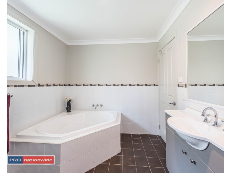 4 Coventry Place, Nelson Bay NSW 2315