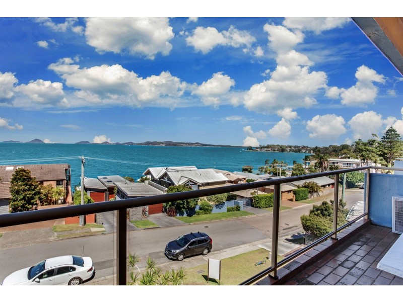 10/1 Mitchell Street, Soldiers Point NSW 2317