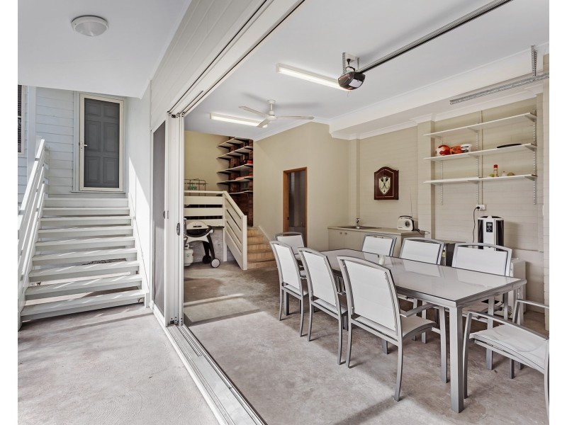 1 Garden Place, Shoal Bay NSW 2315