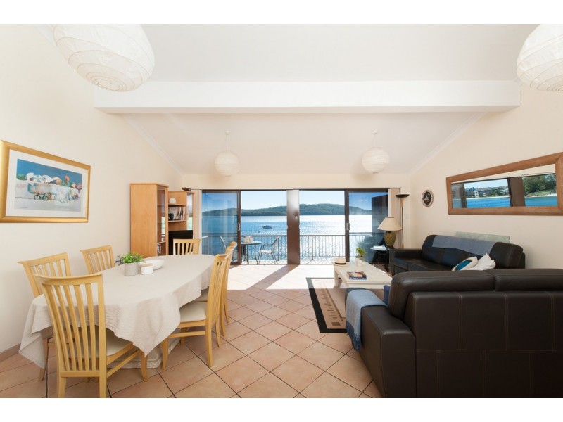 2/107 Soldiers Point Road, Soldiers Point NSW 2317