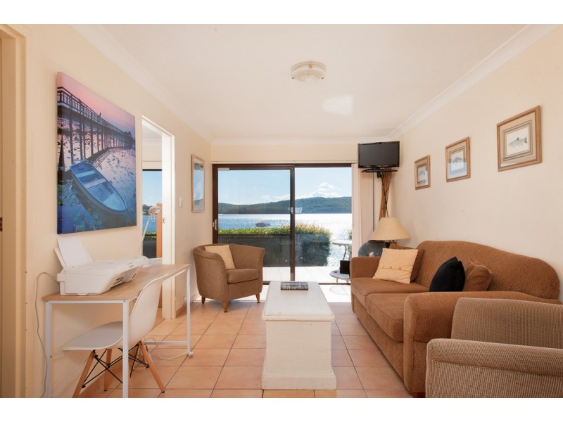 2/107 Soldiers Point Road, Soldiers Point NSW 2317