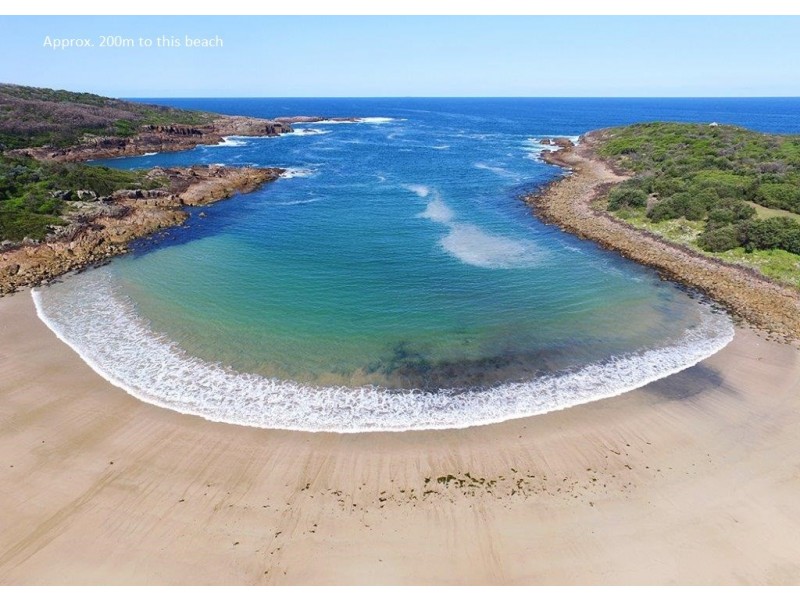 8 Richardson Avenue, Boat Harbour NSW 2316