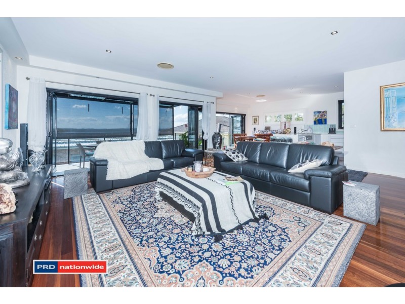 2/1 Wollomi Avenue, Nelson Bay NSW 2315