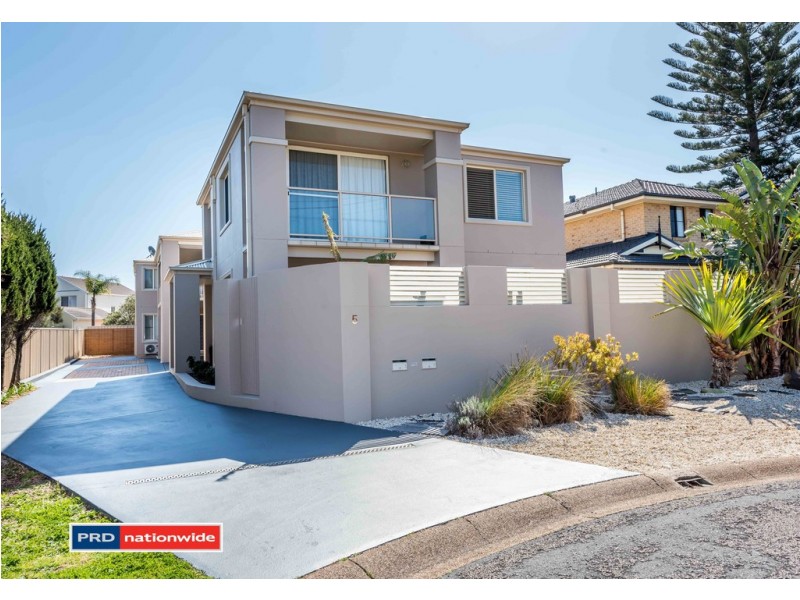 5a Campbell Avenue, Anna Bay NSW 2316