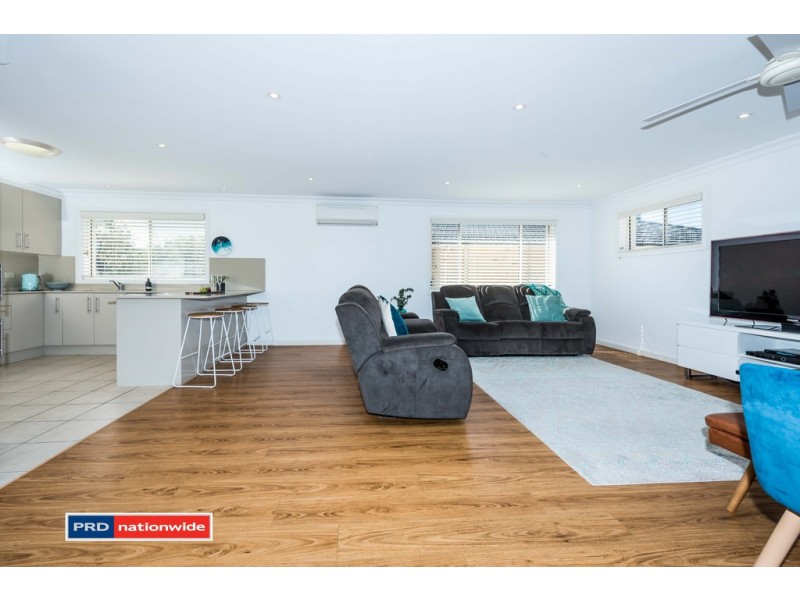 5a Campbell Avenue, Anna Bay NSW 2316