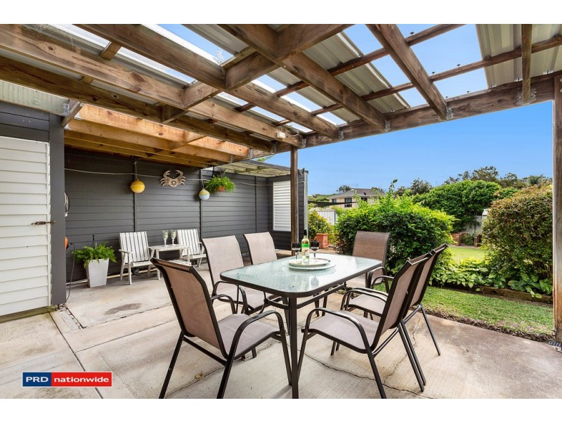 16 Robinson Street, Anna Bay NSW 2316