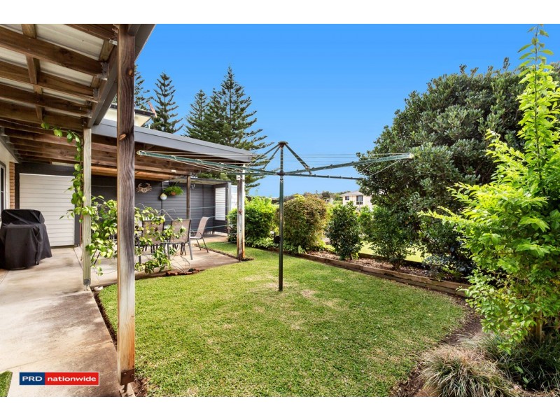 16 Robinson Street, Anna Bay NSW 2316