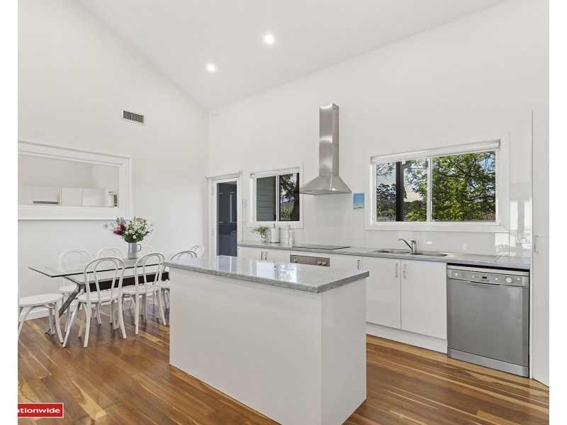 33 Ocean Beach Road, Shoal Bay NSW 2315