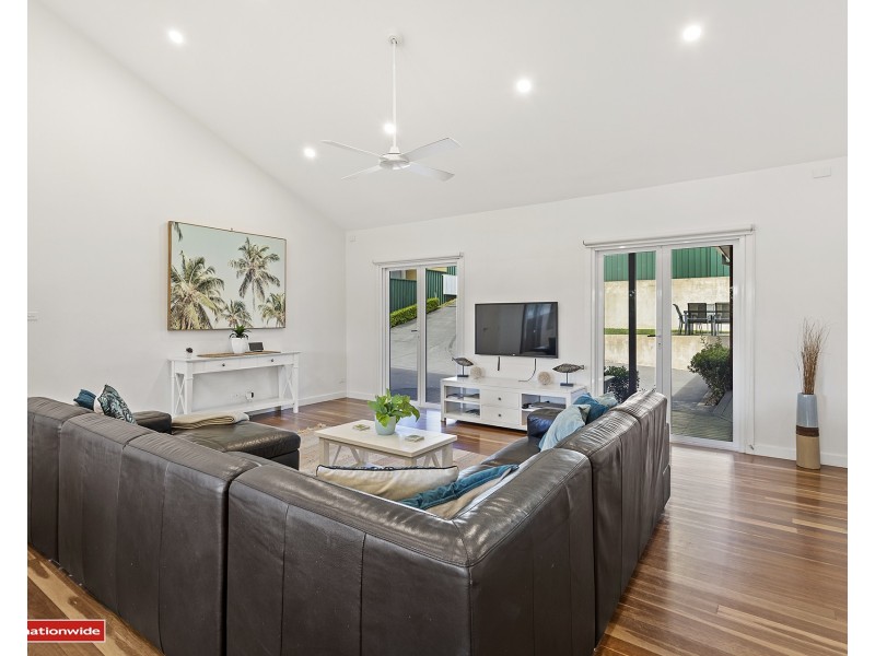 33 Ocean Beach Road, Shoal Bay NSW 2315