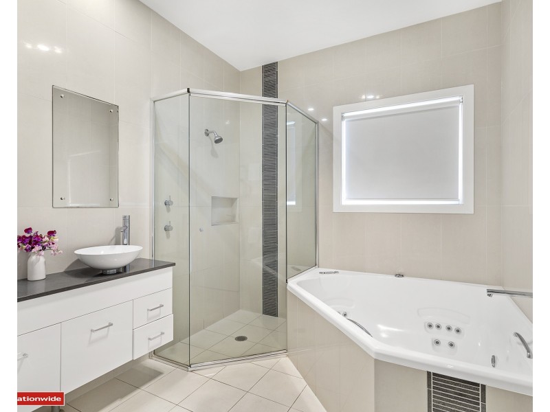 33 Ocean Beach Road, Shoal Bay NSW 2315