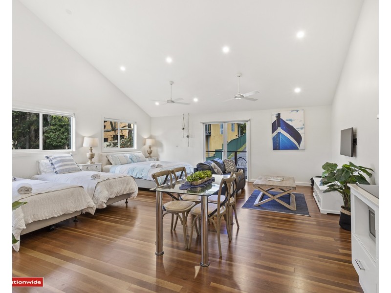 33 Ocean Beach Road, Shoal Bay NSW 2315