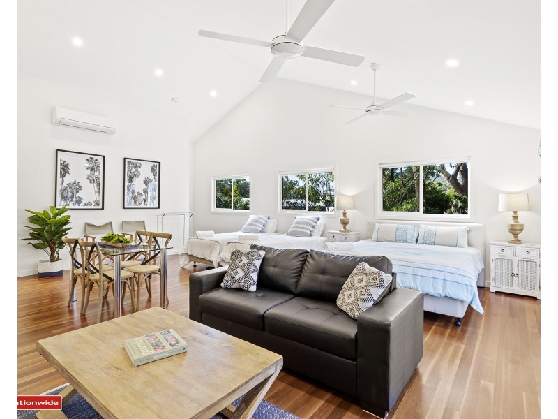 33 Ocean Beach Road, Shoal Bay NSW 2315