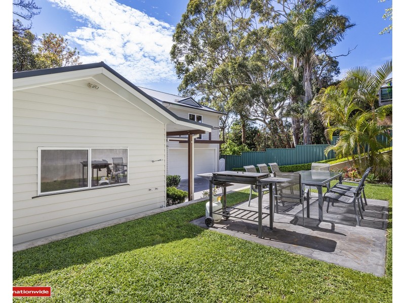 33 Ocean Beach Road, Shoal Bay NSW 2315