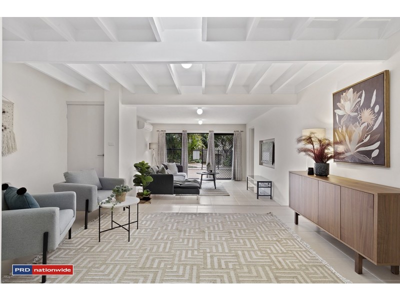 8 Kent Gardens, Soldiers Point NSW 2317