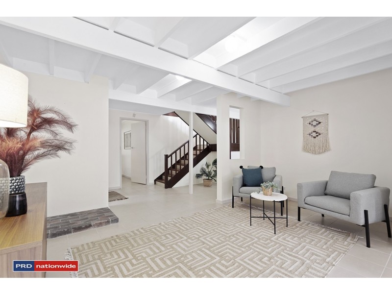 8 Kent Gardens, Soldiers Point NSW 2317