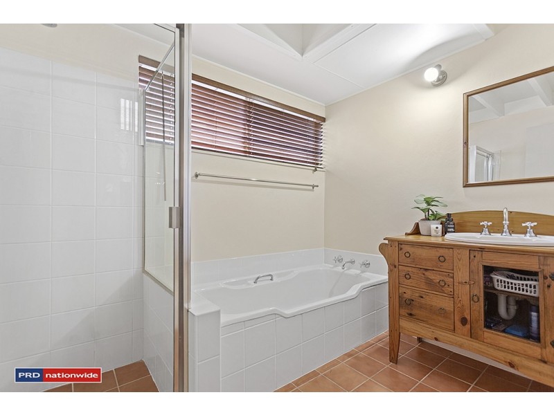 8 Kent Gardens, Soldiers Point NSW 2317