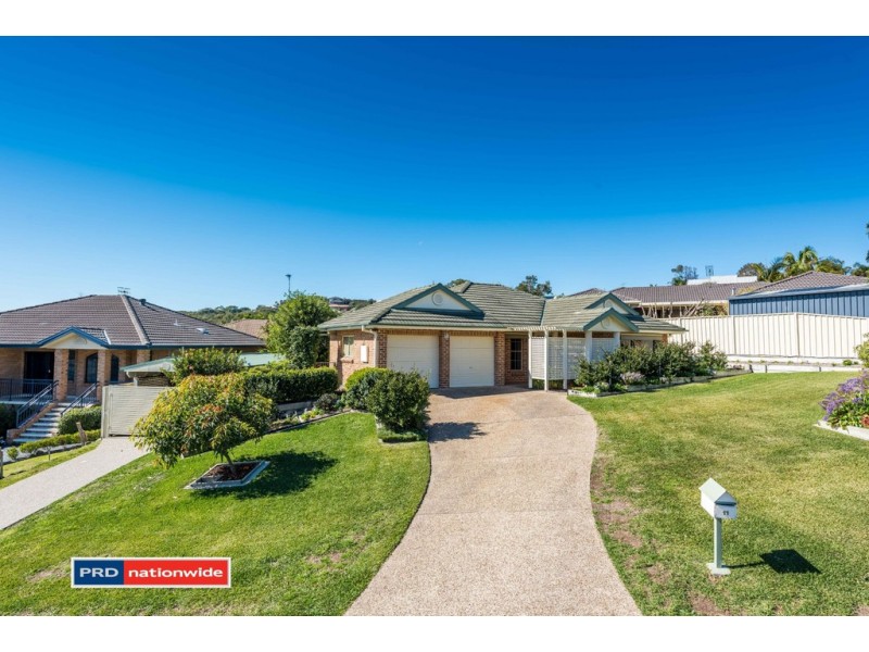 11 Hawkes Way, Boat Harbour NSW 2316