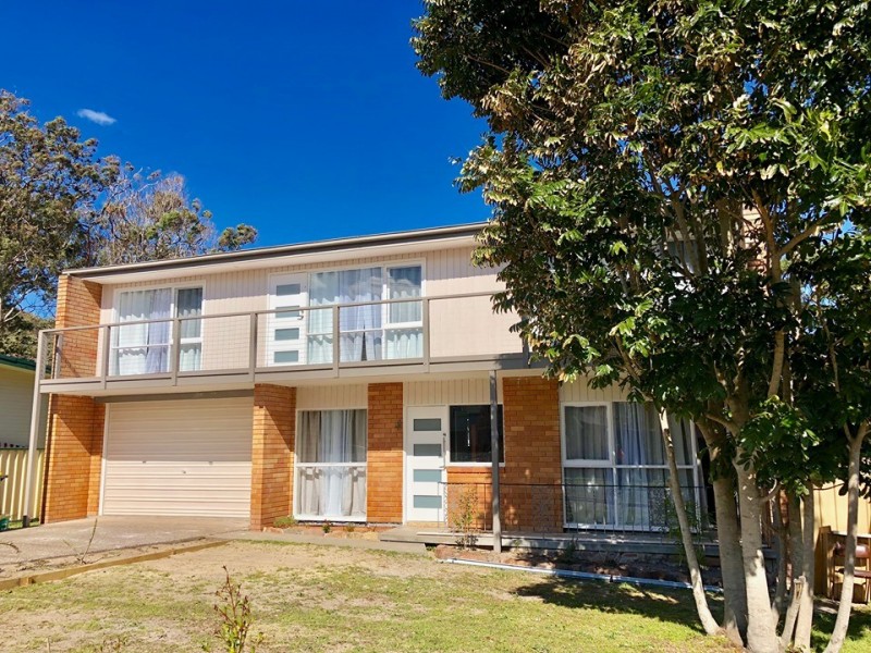 2 Lionel Avenue, Shoal Bay NSW 2315