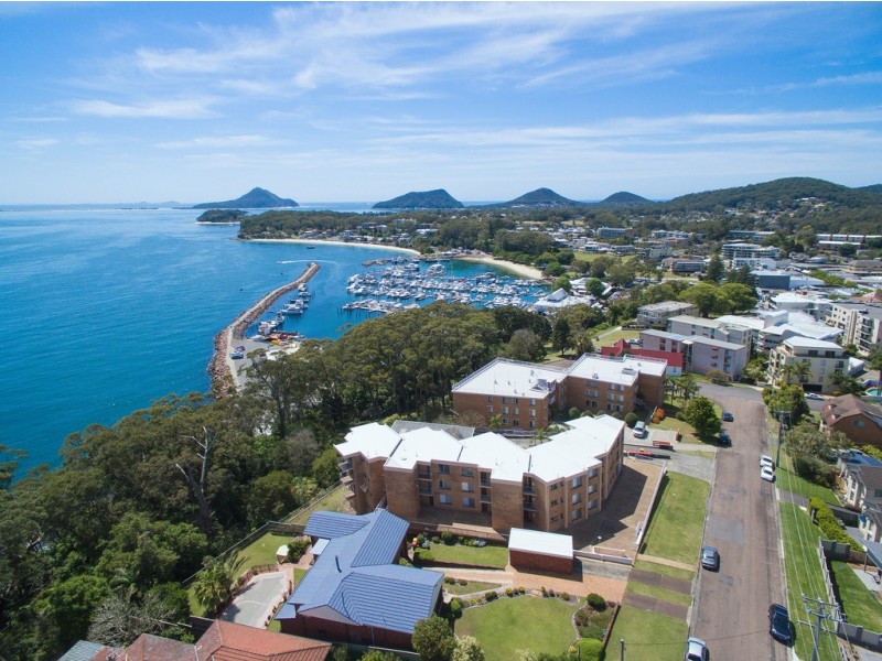 10/6 Thurlow Avenue, Nelson Bay NSW 2315