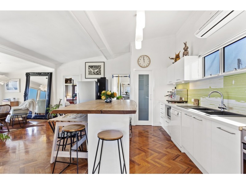 18 Ocean Street, Fishermans Bay NSW 2316