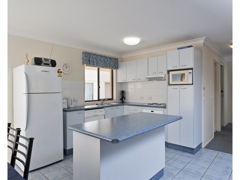 1/16 Government Road, Shoal Bay NSW 2315