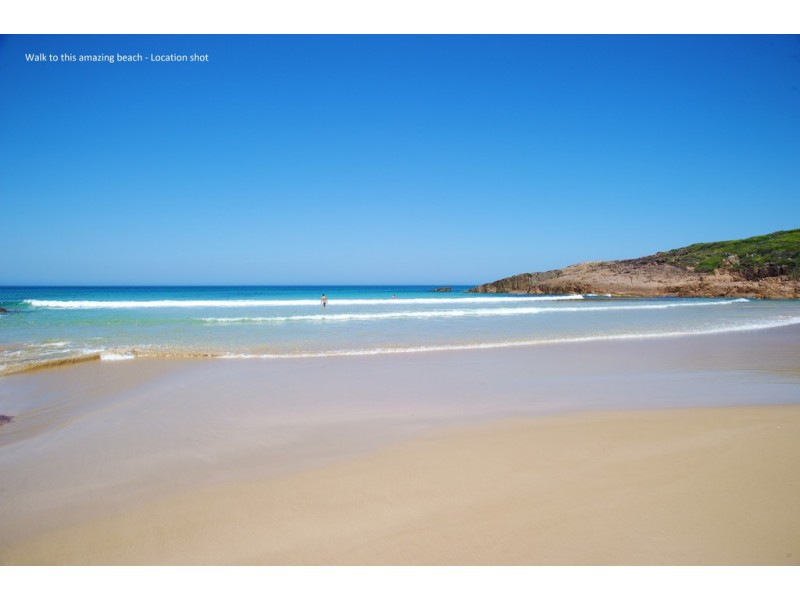 2 Castaway Close, Boat Harbour NSW 2316