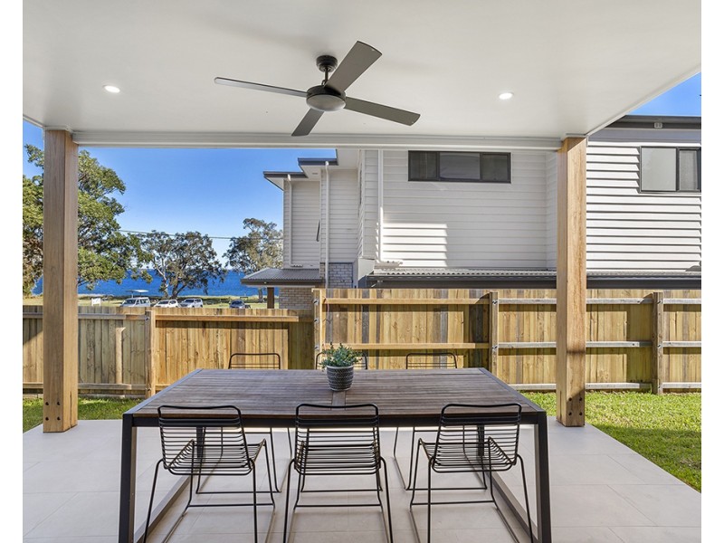 2/18 Cromarty Road, Soldiers Point NSW 2317