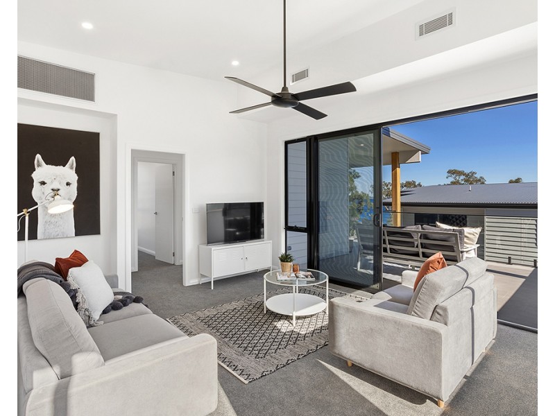 2/18 Cromarty Road, Soldiers Point NSW 2317