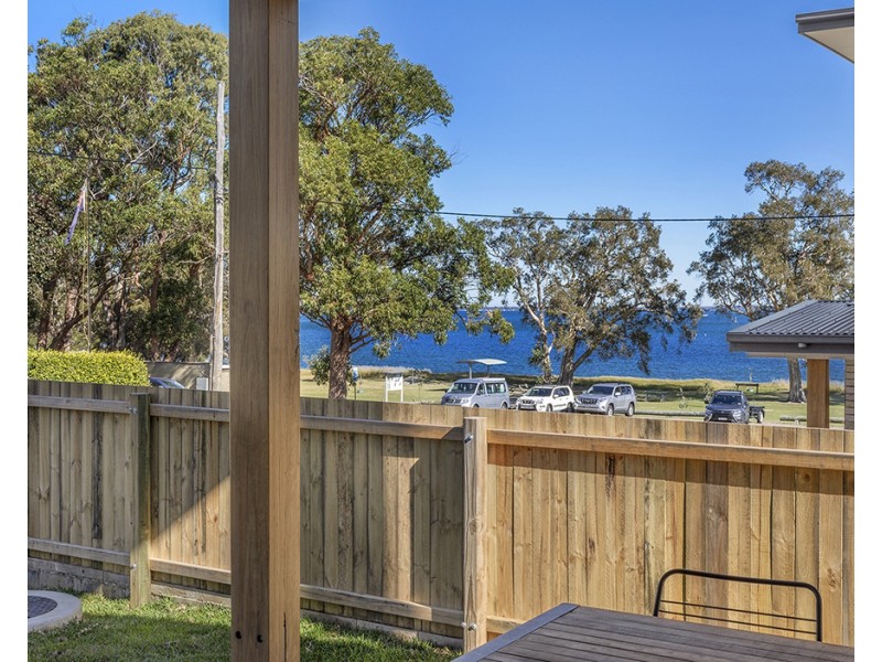 2/18 Cromarty Road, Soldiers Point NSW 2317