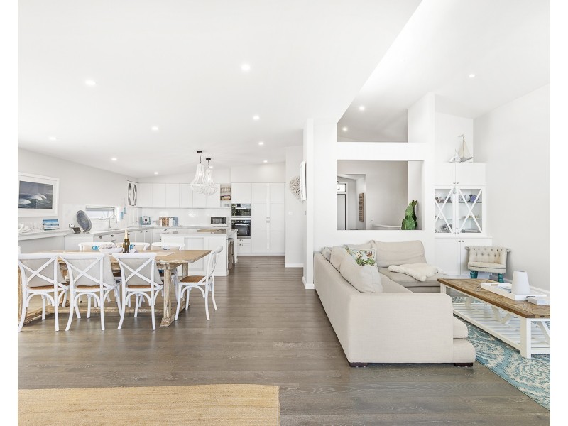 36 Danalene Parade, Corlette NSW 2315
