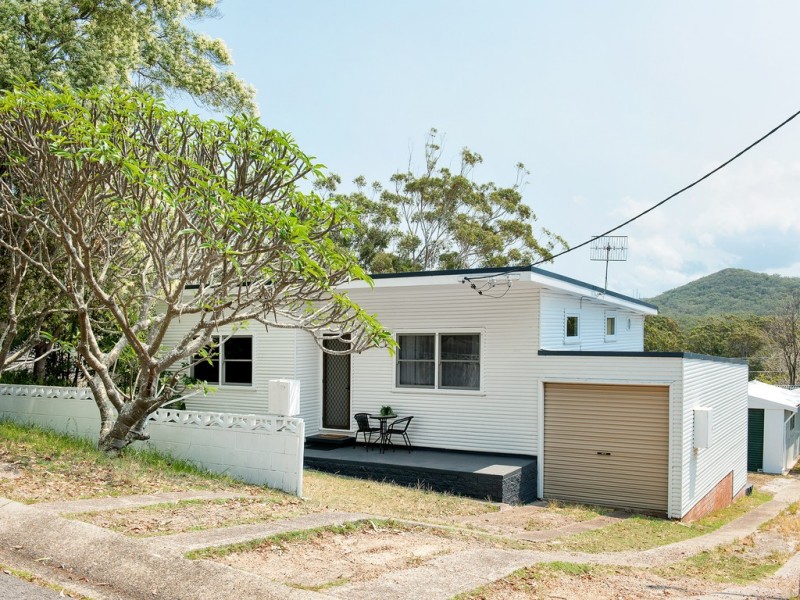 18 Flannel Flower Fairway, Shoal Bay NSW 2315