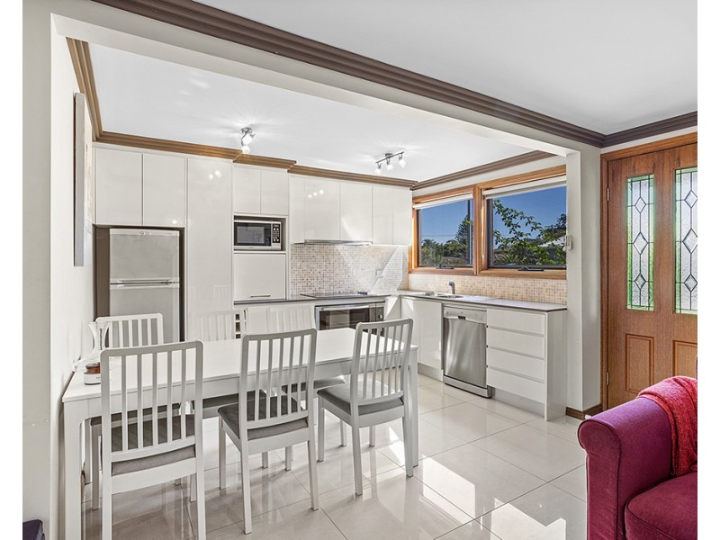 10 Lionel Avenue, Shoal Bay NSW 2315