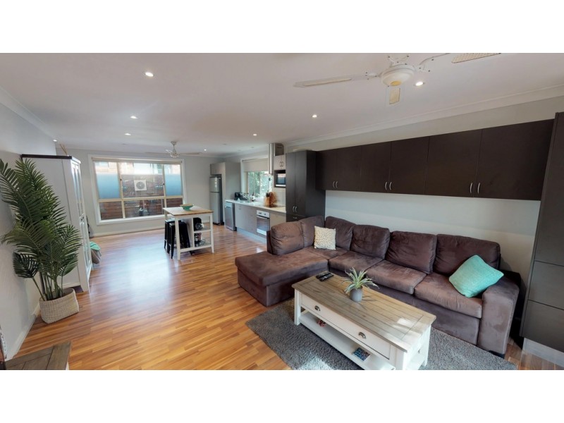 28b Yachtsman Crescent, Salamander Bay NSW 2317