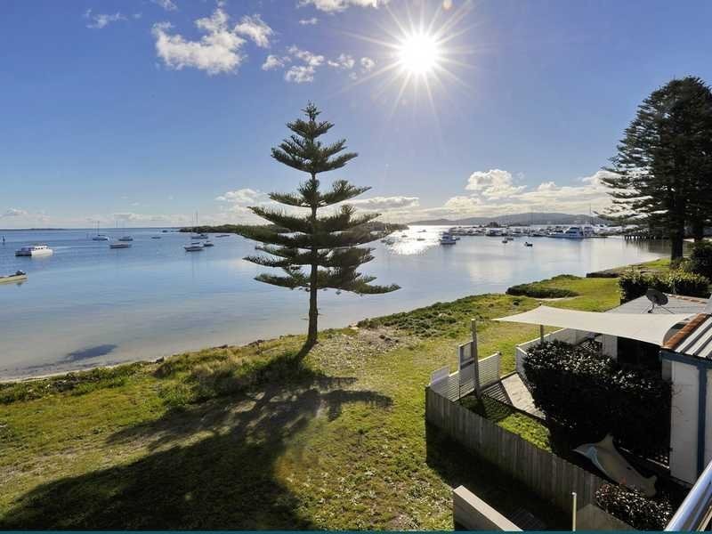 22 Sunset Boulevarde, Soldiers Point NSW 2317