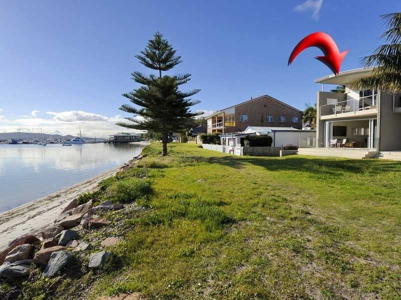 22 Sunset Boulevarde, Soldiers Point NSW 2317
