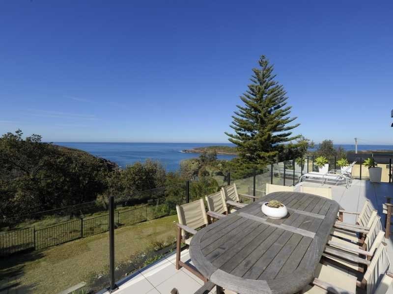 8 Tomaree Crescent, Boat Harbour NSW 2316