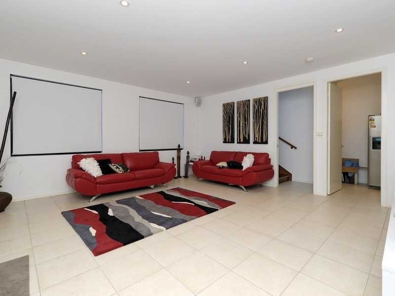 8 Tomaree Crescent, Boat Harbour NSW 2316