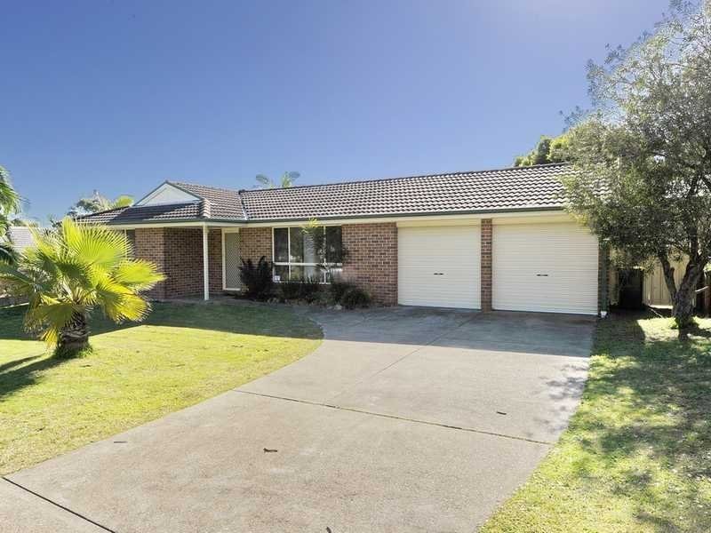 15 Clonmeen Circuit, Anna Bay NSW 2316