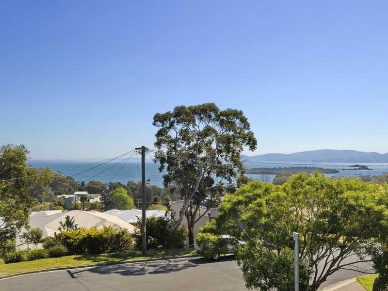 9 Lyndel Close, Soldiers Point NSW 2317